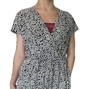 Uniqlo Black and white wrap like romper